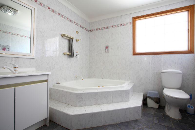 Top Bathtub Installation Companies in Riverview, FL